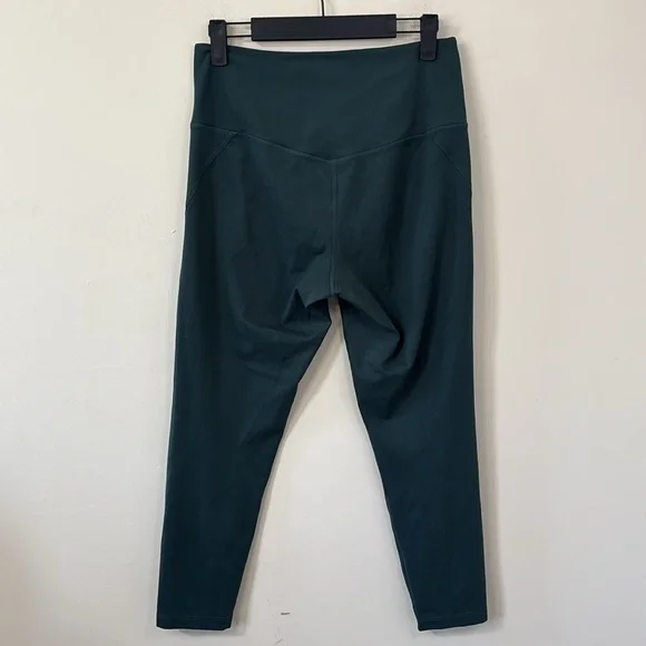 Girlfriend Collective Terrace Compressive High-Rise Capri Legging Size Medium - Picture 6 of 9